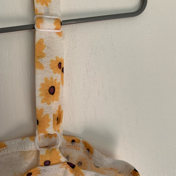 SHEIN Floral Cami Bodysuit - Picture 4 of 8